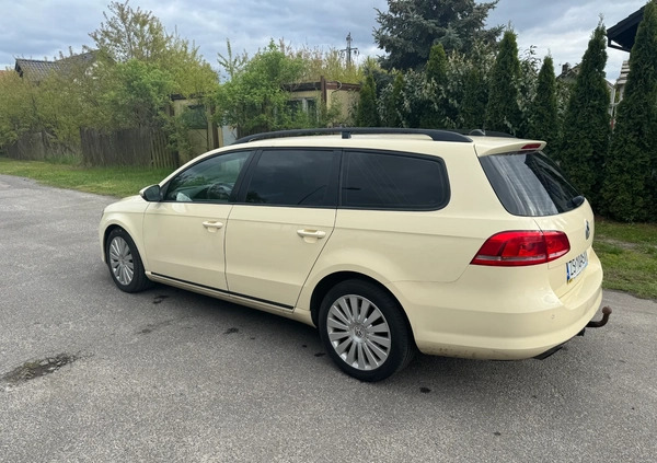 Volkswagen Passat cena 21900 przebieg: 337000, rok produkcji 2014 z Jaworzno małe 137